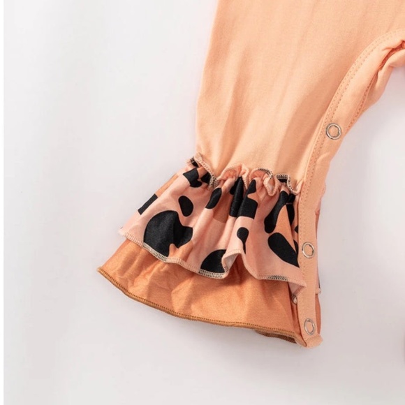 HALLOWEEN BABY LEOPARD ROMPER - Picture 3 of 6